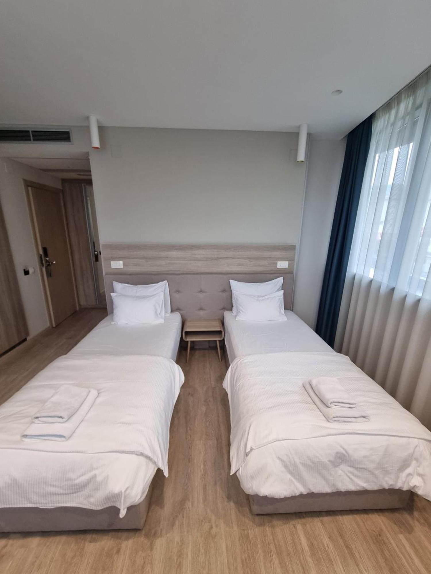 Hotel Verso Mostar Bagian luar foto