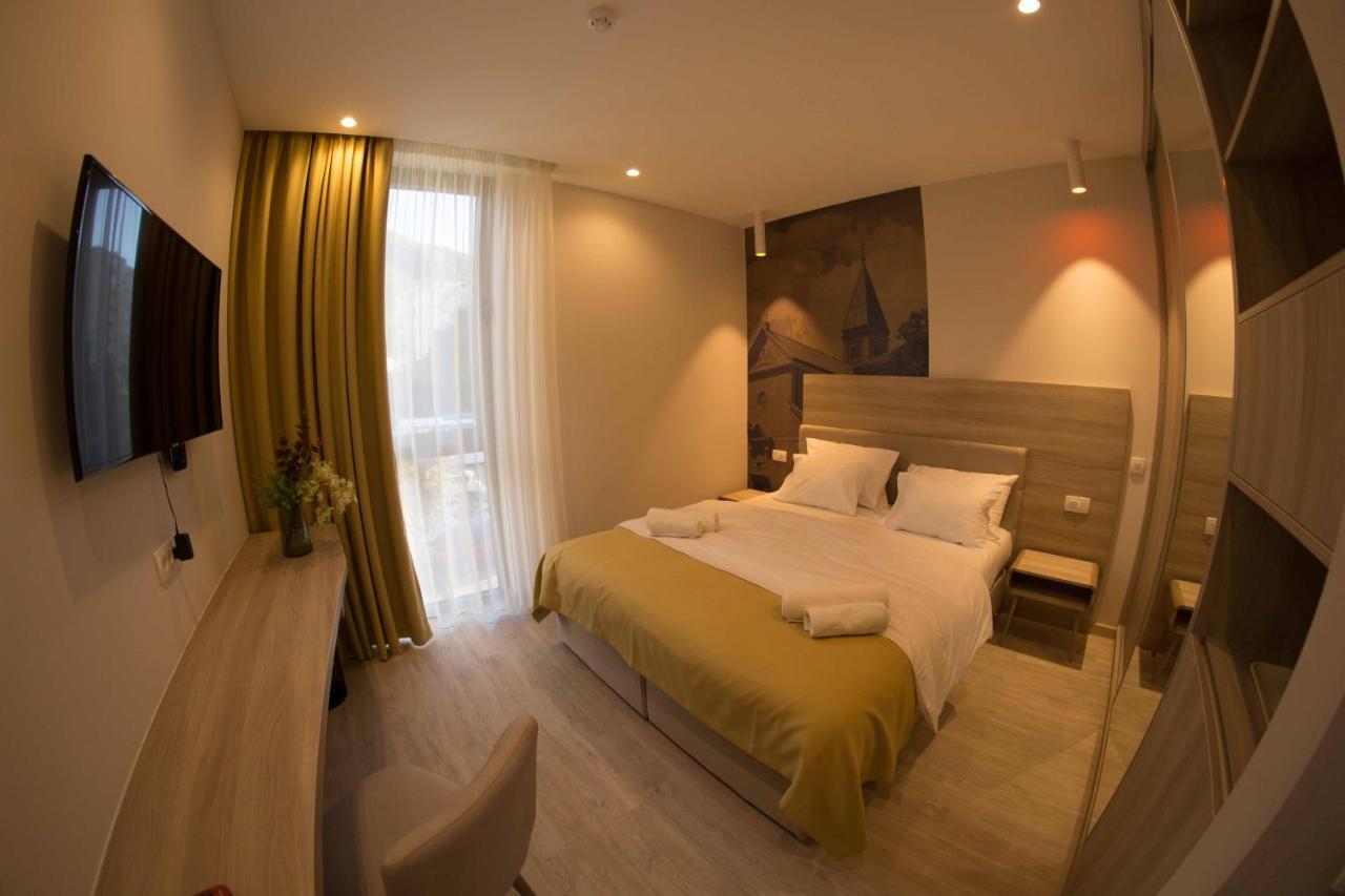 Hotel Verso Mostar Bagian luar foto